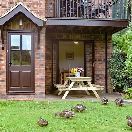 Вилла Quackers Уитби Экстерьер фото